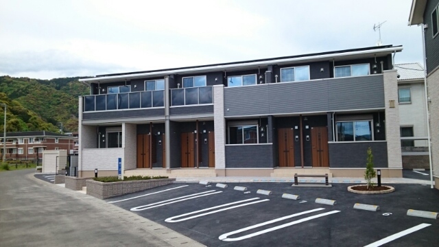 �R�[�g���o�[�U